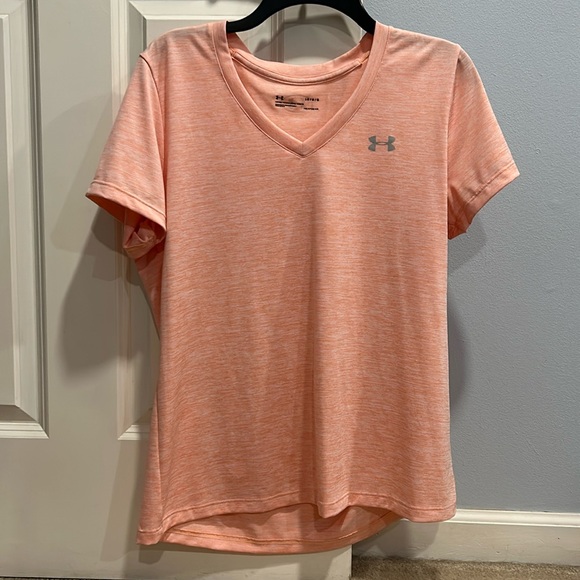 Under Armour Top - Picture 1 of 1